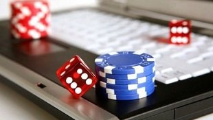 Antarmuka pembayaran ugdewa slot menampilkan opsi deposit melalui DANA, OVO, QRIS, dan virtual account bank